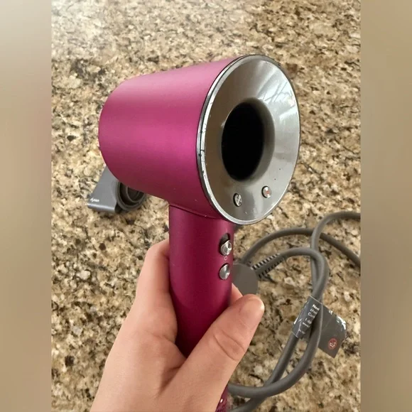 Dyson Supersonic™ hair dryer (Fuchsia) with Concentrator Attachment HD07 - Picture 5 of 8